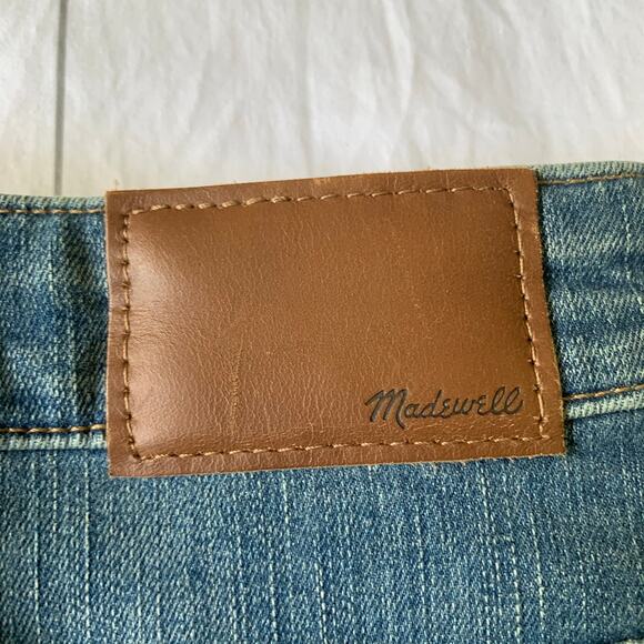 Madewell Jeans Womens 26 Curvy High Rise Drop Hem Medium Wash Distressed Blue - Picture 7 of 11